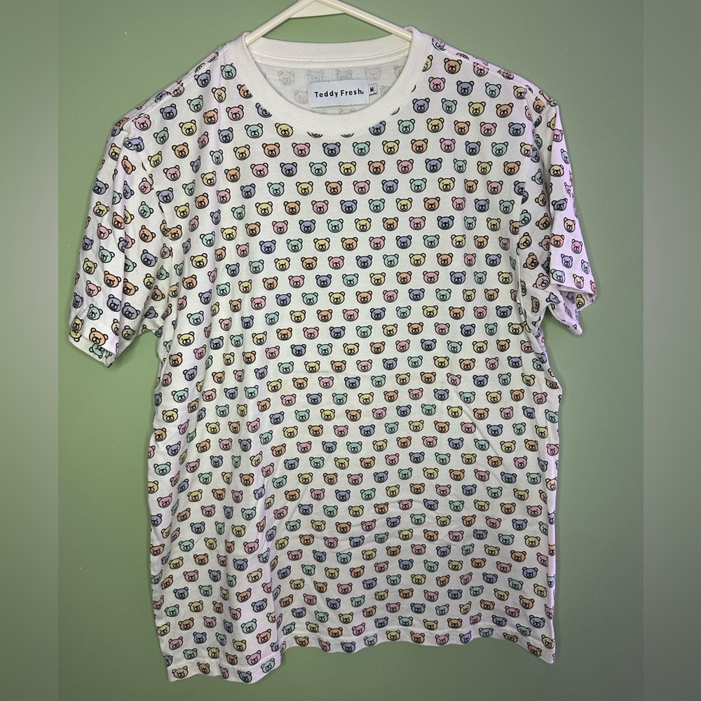 ***SOLD*** Teddy Fresh Rainbow T-Shirt!!! Size M